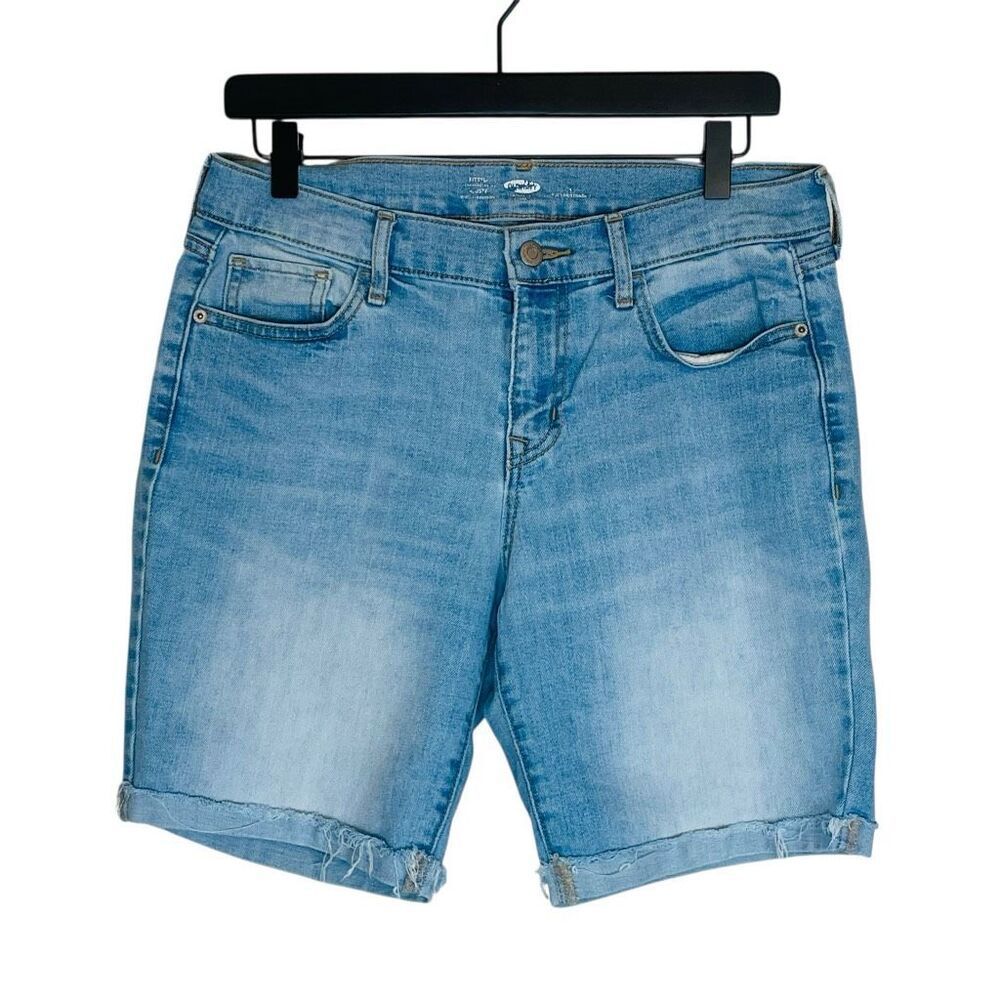 Old Navy Mid-Rise Bermuda Light Wash Jean Shorts Size 8